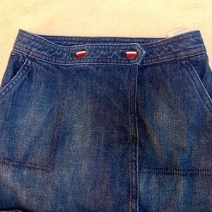 Tommy skirt, girls size 8Y